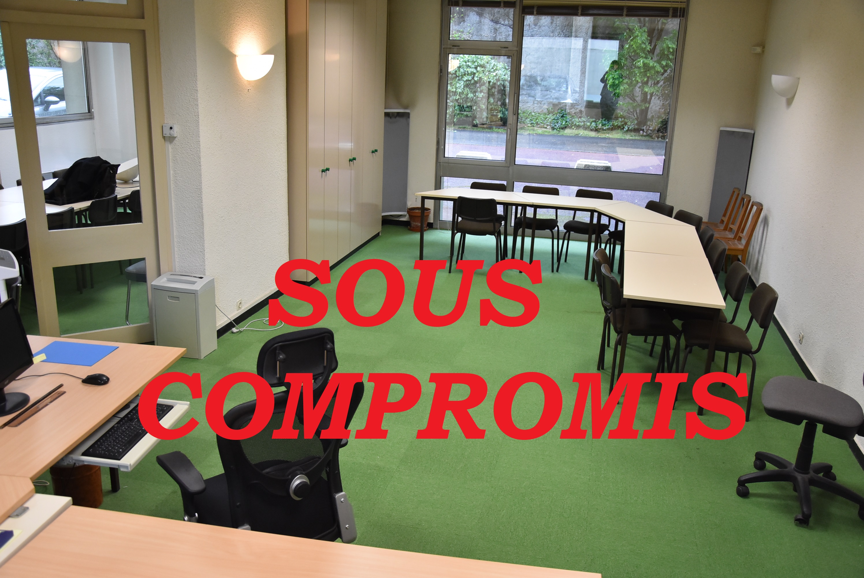 Vente Immobilier Professionnel Bureaux - 85m²